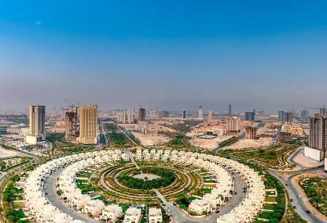 AL ZAMAN PROPERTIES DUBAI real estate sale rent investment Dubai - Dubai skyline from Arabian sea